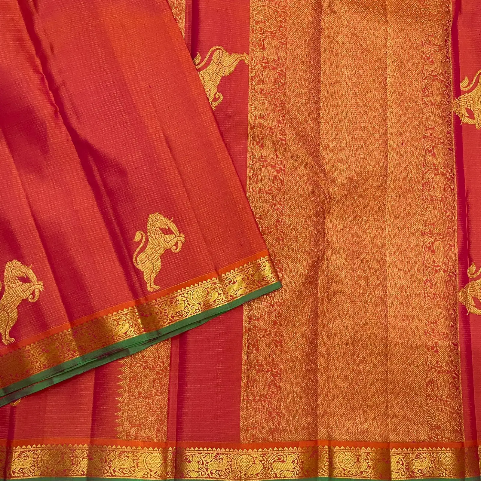 Floral Vaira Oosi Kanchipuram Bridal Silk Saree